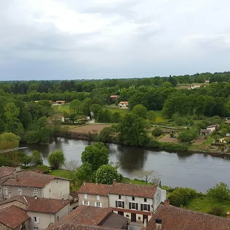 Vingt Grand Rue 샹파뉴 무똥